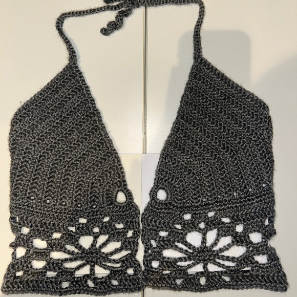 Crochet Halter top - Picture 1 of 3